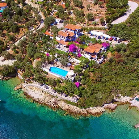 Pounda Paou Πανσιόν 4*