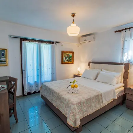 Pounda Paou Gasthuis Metochi (South Pelion)