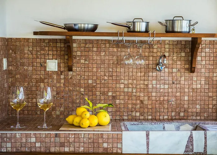 Pounda Paou Guest house 4*